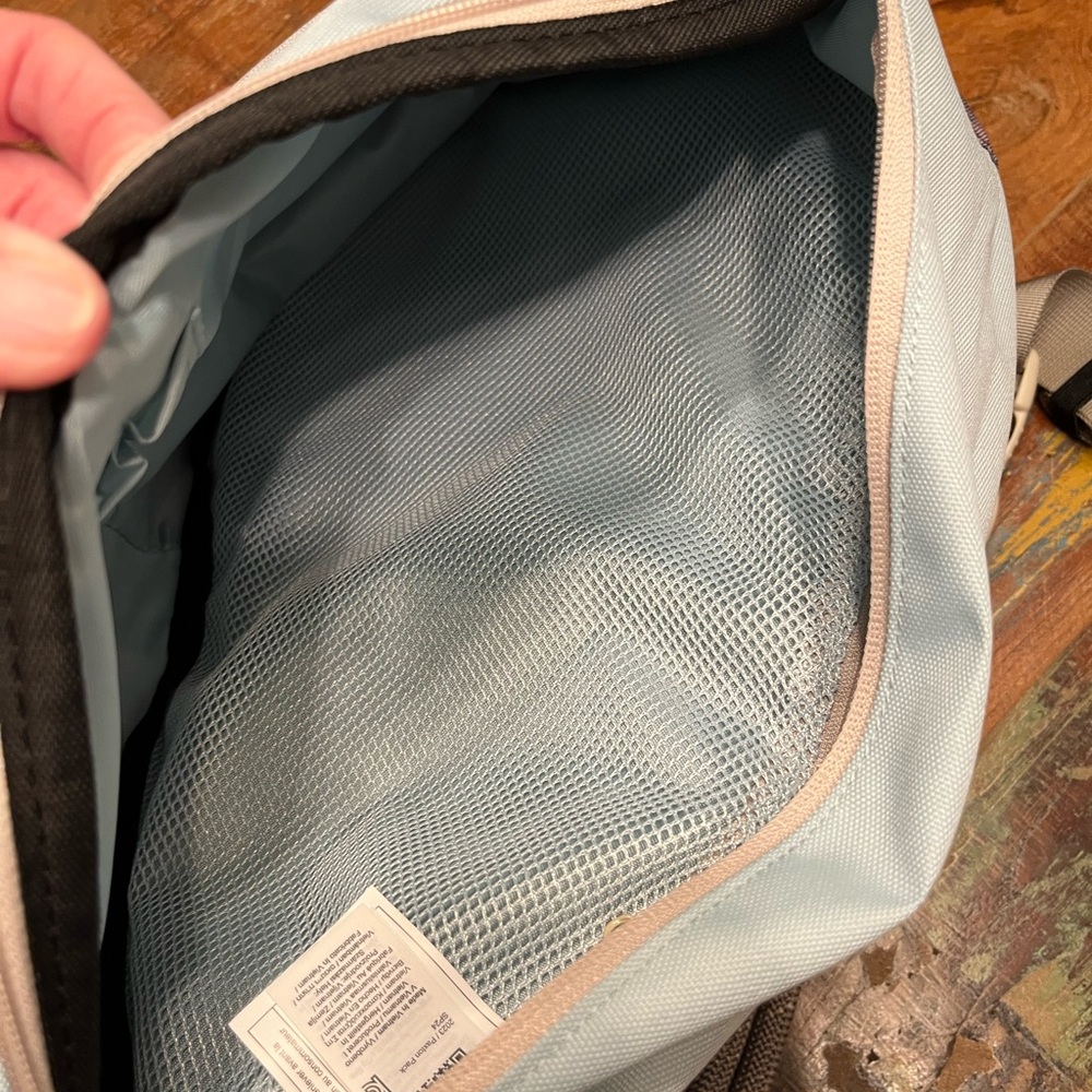 NWT Kavu Paxton Pack-Pastel Paint - Picture 4 of 5